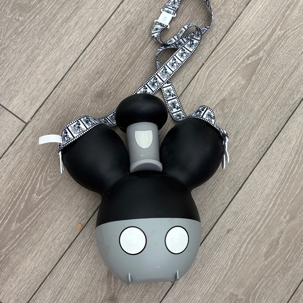 Disney Parks AP Mickey Mouse popcorn bucket